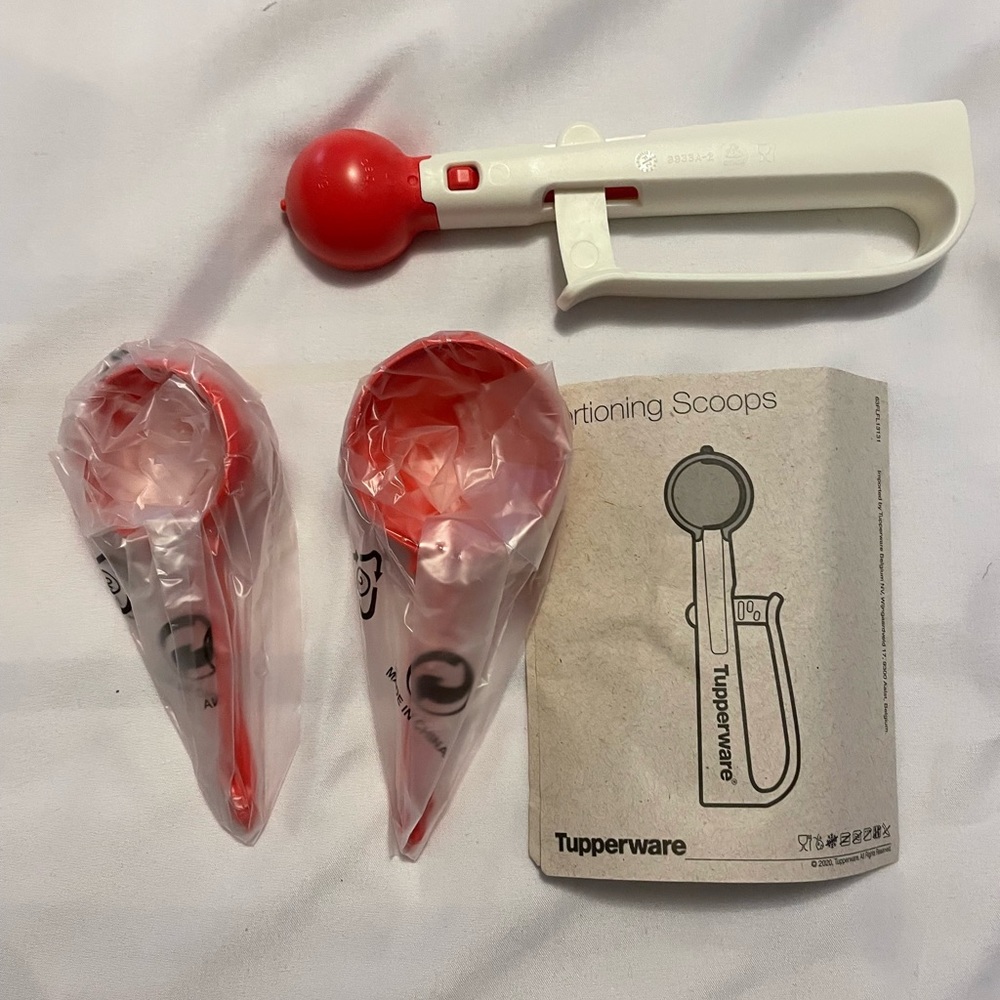 Tupperware portion scoops. - Picture 10 of 11